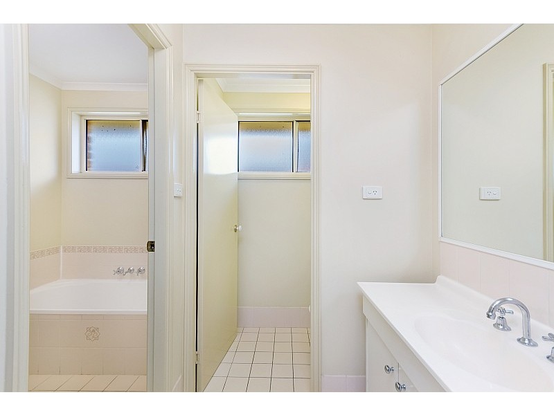 7 Bronzewing Drive, Erina NSW 2250