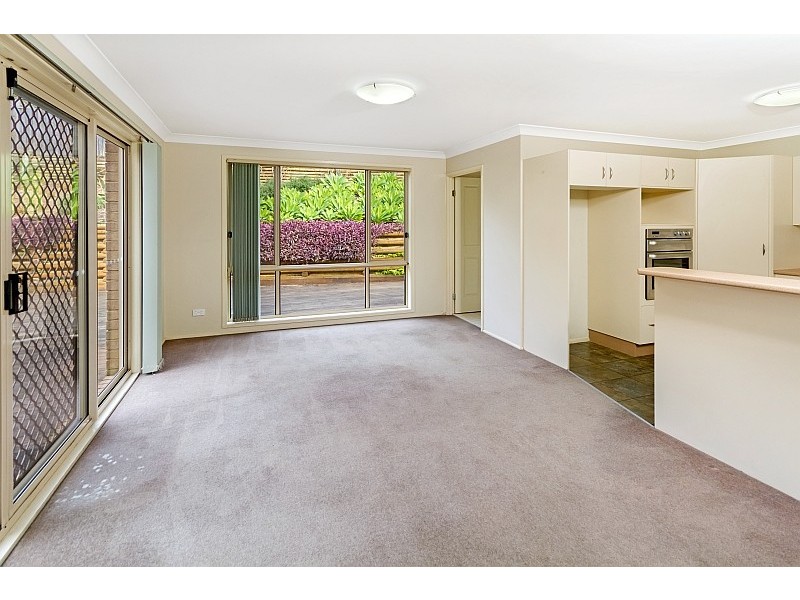 3 Wixstead Close, Point Clare NSW 2250