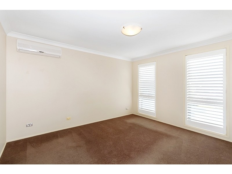 3 Wixstead Close, Point Clare NSW 2250