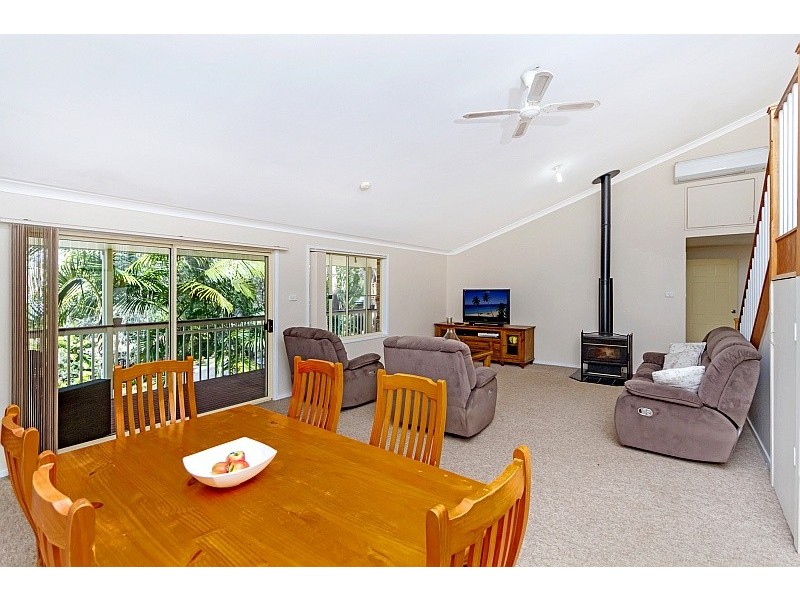 5 Nalkari Avenue, Wyoming NSW 2250