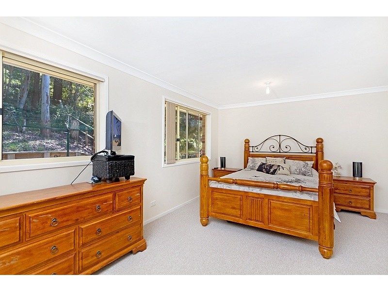 5 Nalkari Avenue, Wyoming NSW 2250