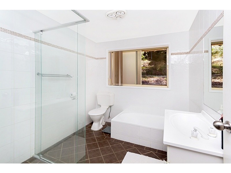 5 Nalkari Avenue, Wyoming NSW 2250