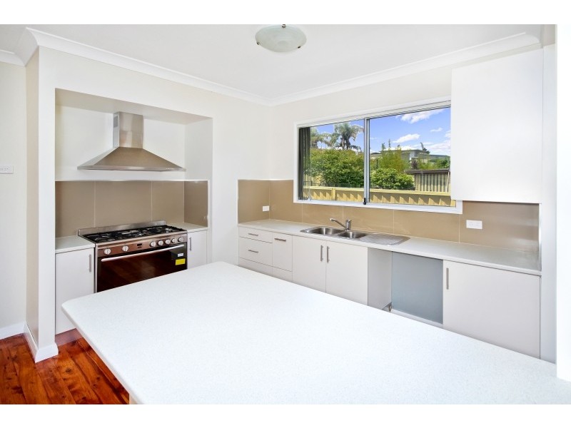 21 Renown Street, Wamberal NSW 2260