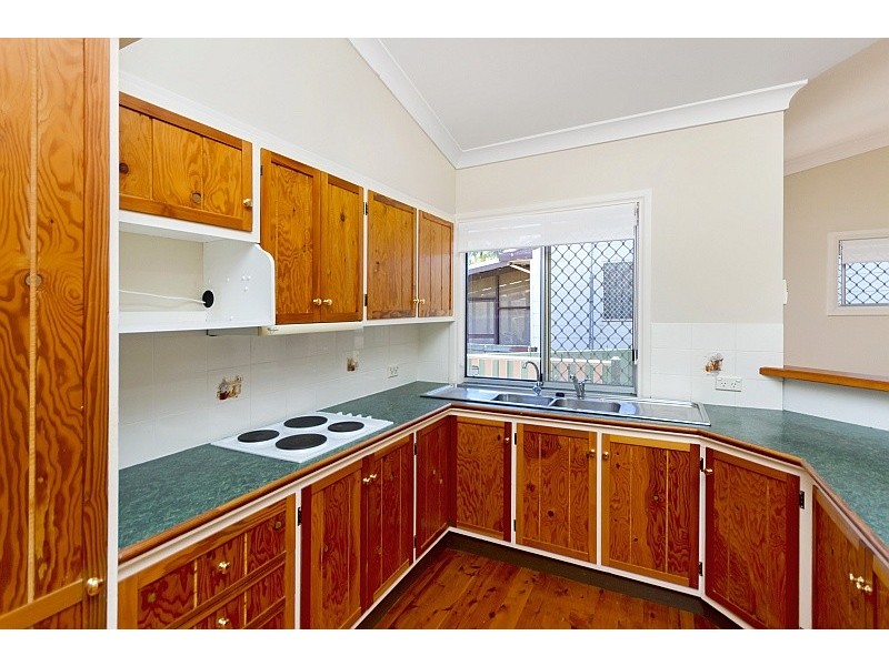 1/80 Lowanna Avenue, Forresters Beach NSW 2260