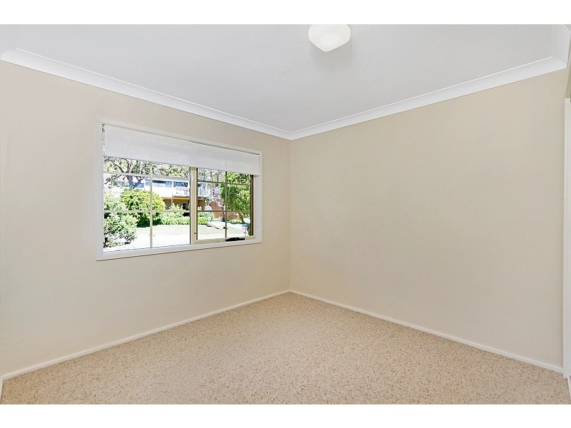 2/80 Lowanna Avenue, Forresters Beach NSW 2260