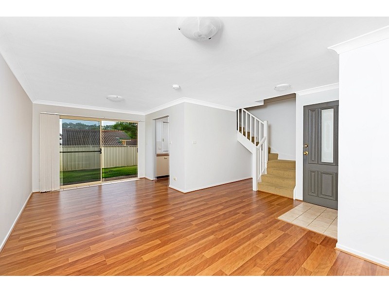 2/8 Russell Street, East Gosford NSW 2250