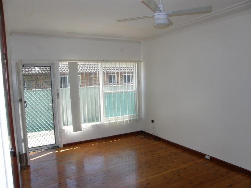 1/90 Barrenjoey Road, Ettalong Beach NSW 2257