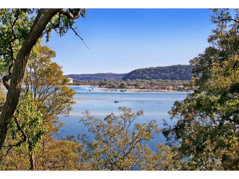 113 Heath Rd, Pretty Beach NSW 2257