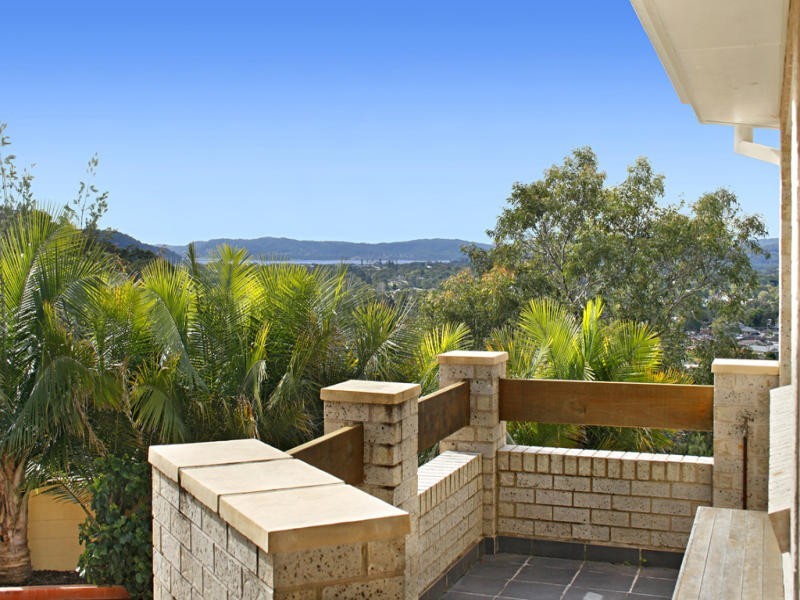 3 Kingsview Drive, Umina Beach NSW 2257