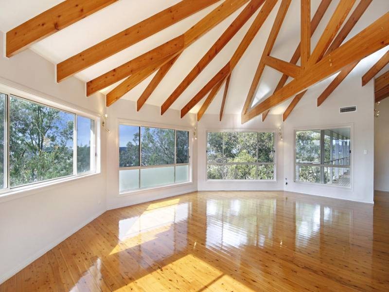 3 Kingsview Drive, Umina Beach NSW 2257