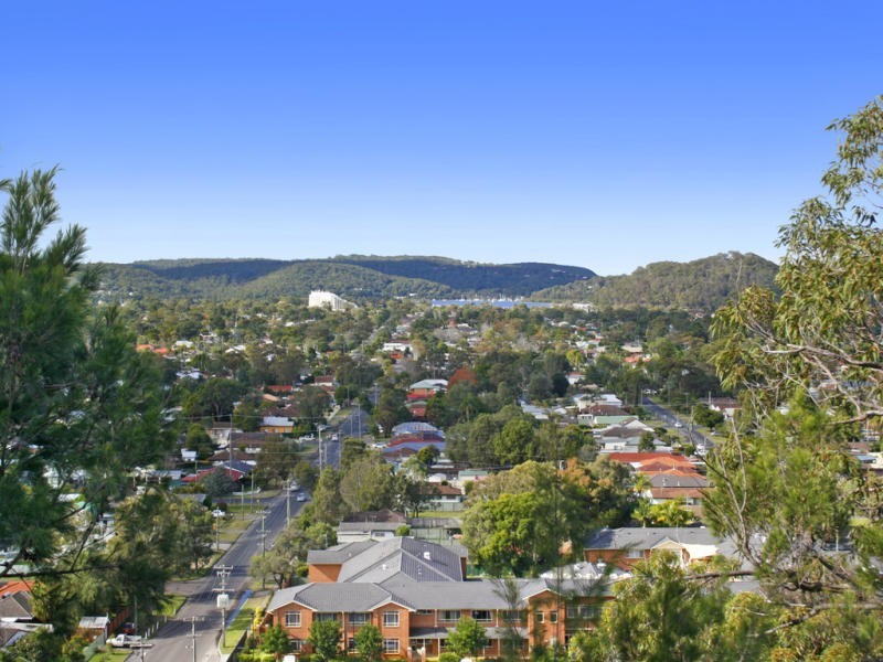 3 Kingsview Drive, Umina Beach NSW 2257