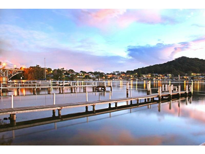 60 Daley Ave, Daleys Point NSW 2257