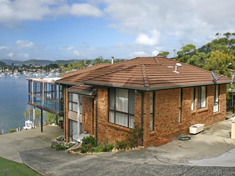 100 Daley Avenue, Daleys Point NSW 2257