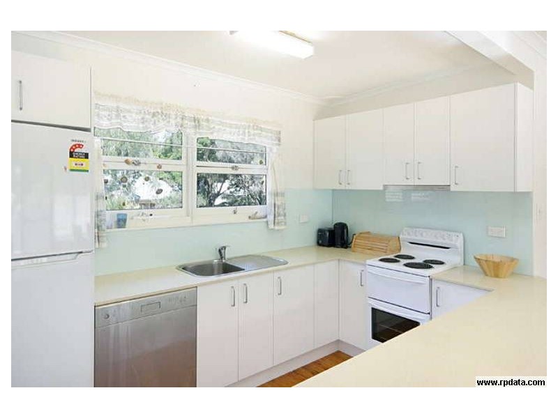 15 Emerald Avenue, Pearl Beach NSW 2256