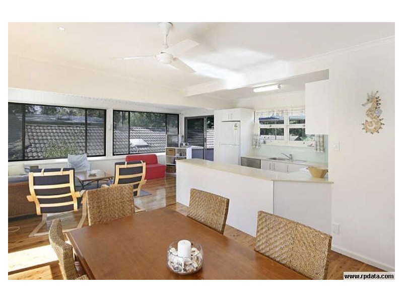 15 Emerald Avenue, Pearl Beach NSW 2256