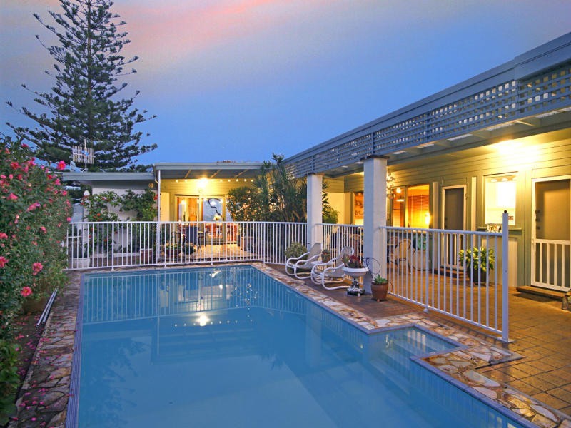 62 Coral Crescent, Pearl Beach NSW 2256