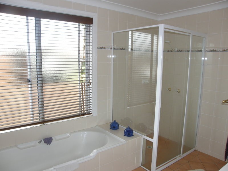 4 Veron Road, Umina Beach NSW 2257