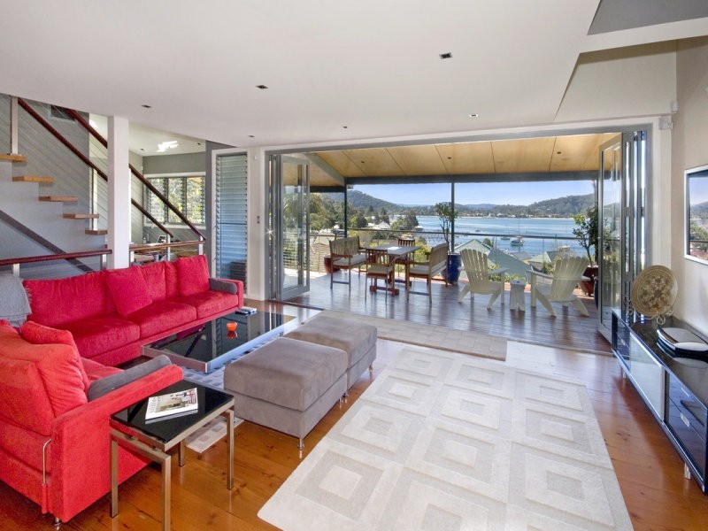 24 High View Road, Pretty Beach NSW 2257