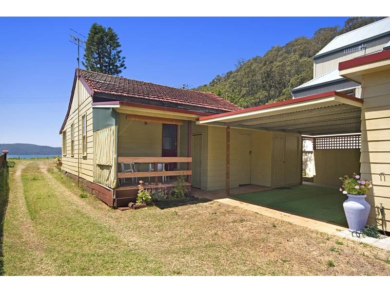 5 Berrima Cres, Umina Beach NSW 2257