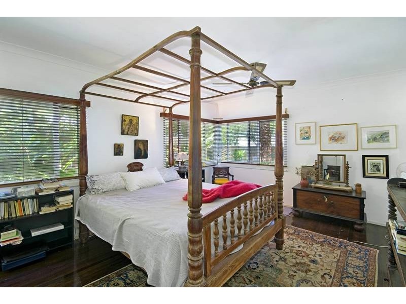 1 Pearl Beach Drive, Pearl Beach NSW 2256