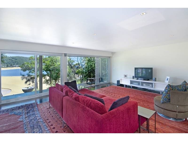 4 Green Point Road, Pearl Beach NSW 2256