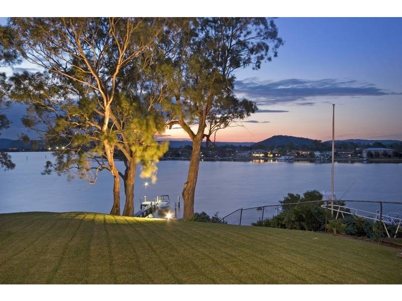 52 Daleys Avenue, Daleys Point NSW 2257