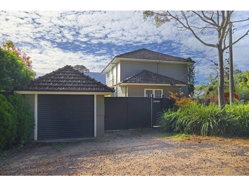 2 Berrima Crescent, Umina Beach NSW 2257