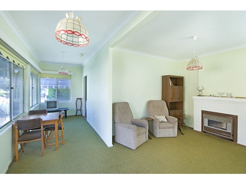 2 Ferry Road, Ettalong Beach NSW 2257