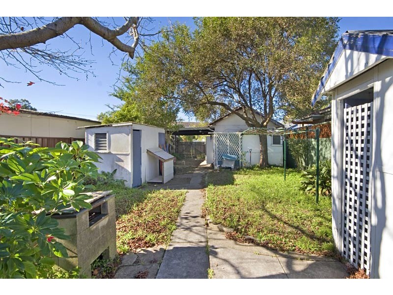 2 Ferry Road, Ettalong Beach NSW 2257