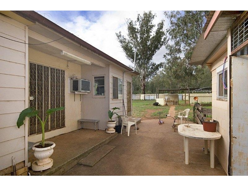 3 Caswell St, Peak Hill NSW 2869