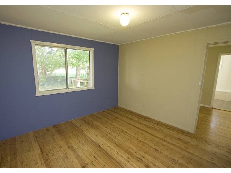 28 Terry Avenue, Woy Woy NSW 2256