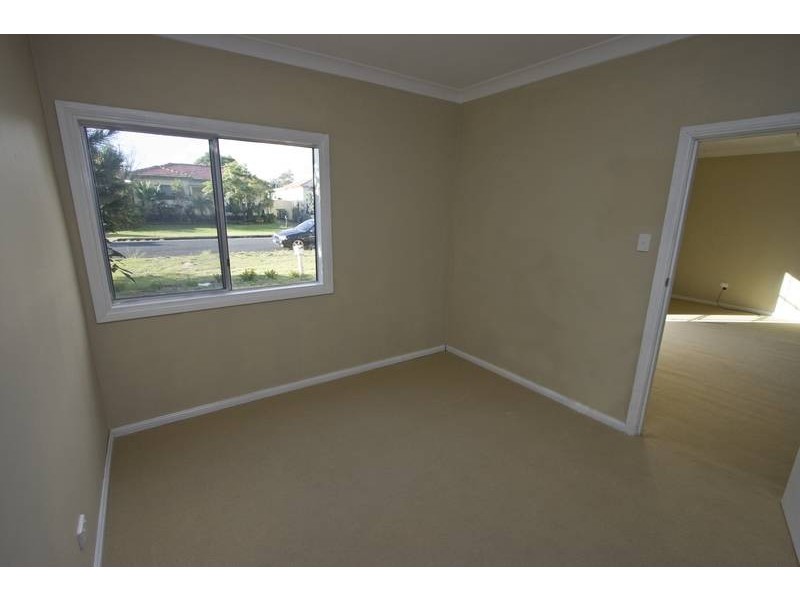 28 Terry Avenue, Woy Woy NSW 2256