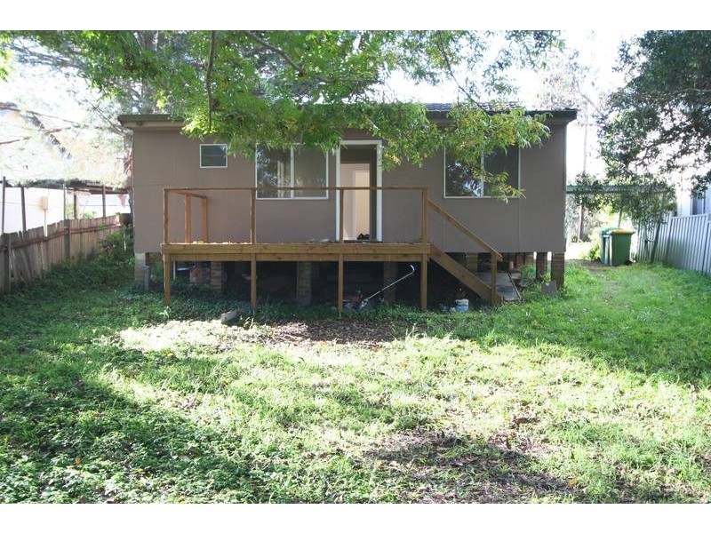 28 Terry Avenue, Woy Woy NSW 2256