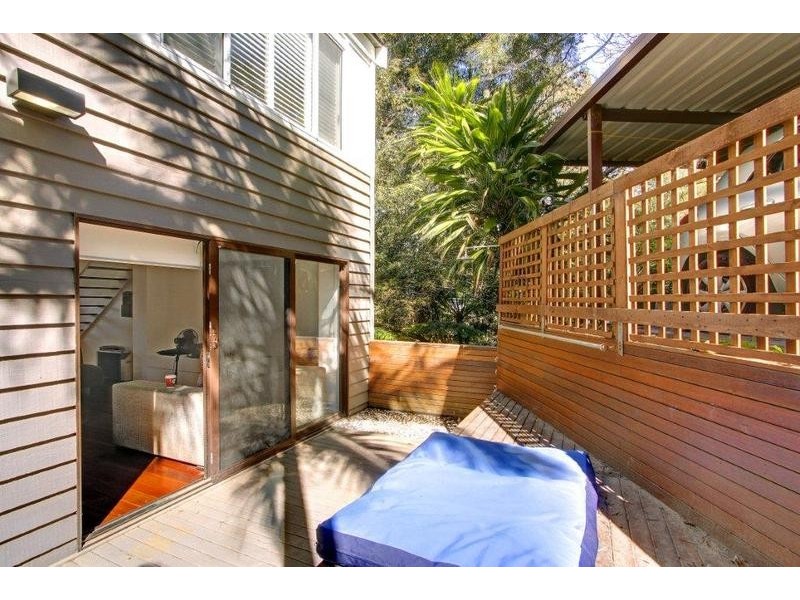 20 Harcourt Place, North Avoca NSW 2260