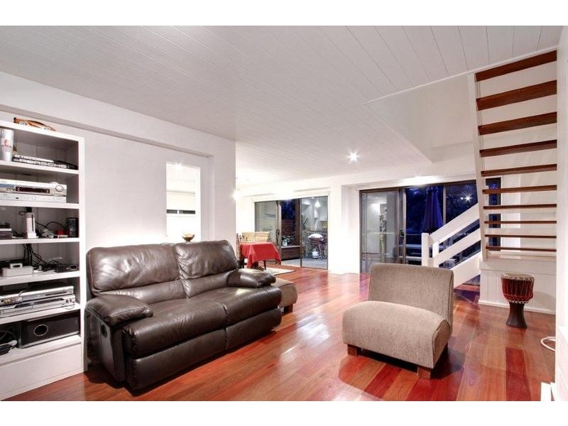 20 Harcourt Place, North Avoca NSW 2260