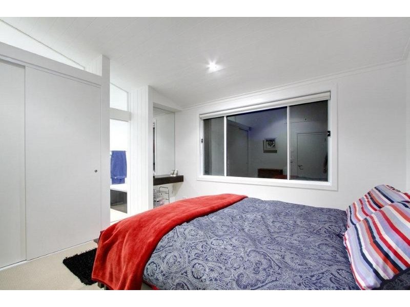 20 Harcourt Place, North Avoca NSW 2260