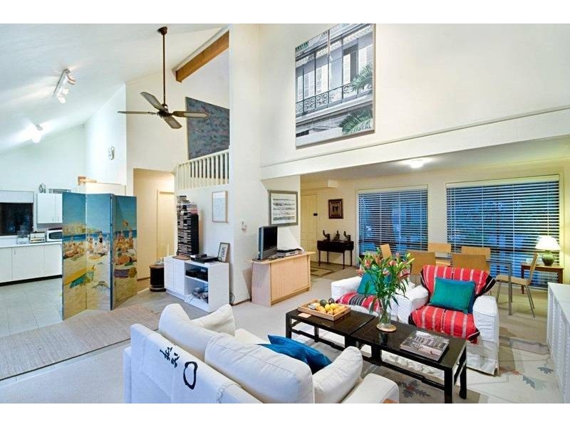 10 Francis Road, North Avoca NSW 2260