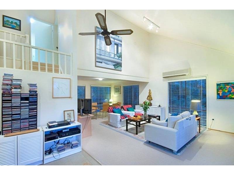 10 Francis Road, North Avoca NSW 2260