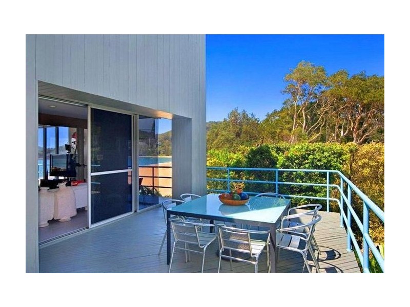 4 Coral Crescent, Pearl Beach NSW 2256