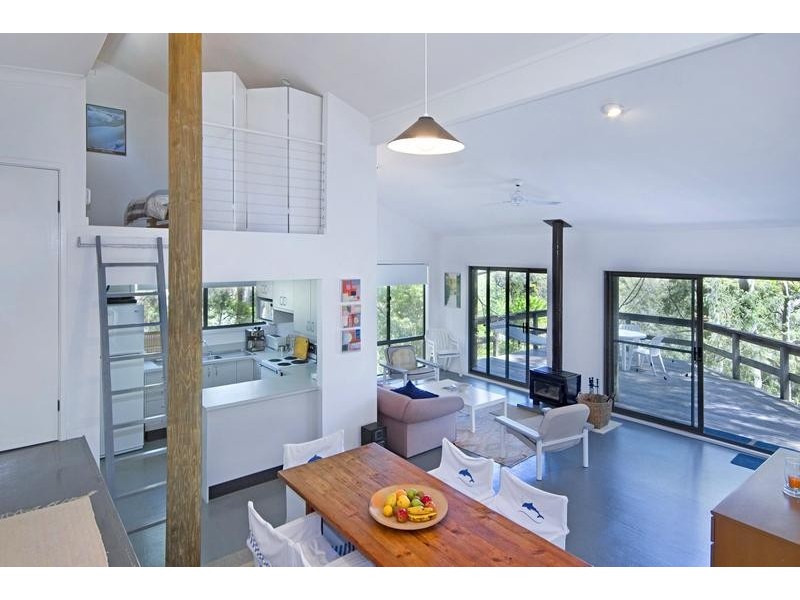 20 Crystal Avenue, Pearl Beach NSW 2256