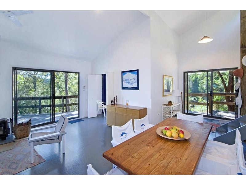 20 Crystal Avenue, Pearl Beach NSW 2256