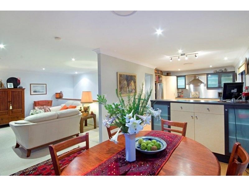 27 Pauline Ave, Killcare Heights NSW 2257