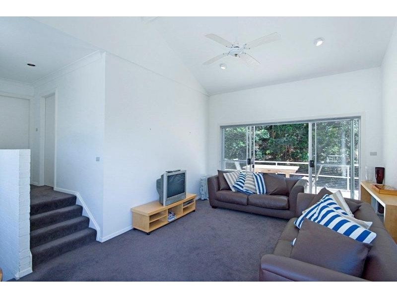 18 Beryl Boulevarde, Pearl Beach NSW 2256