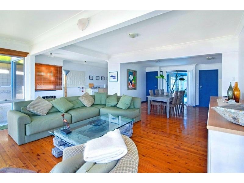 36 Coral Cres, Pearl Beach NSW 2256