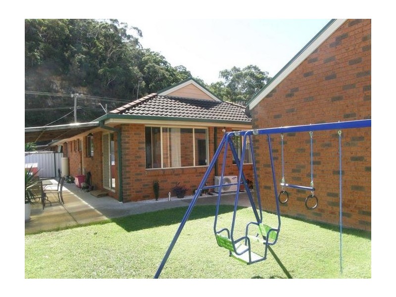 2/125 Memorial Ave, Ettalong Beach NSW 2257