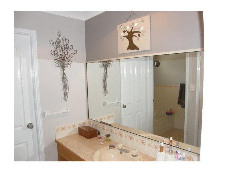 2/125 Memorial Ave, Ettalong Beach NSW 2257