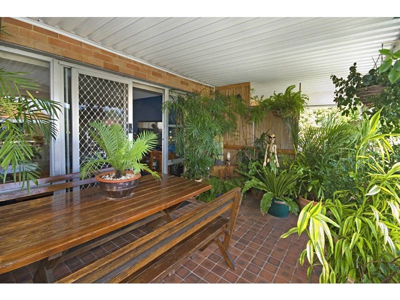 1/11 Lynn Ave, Point Frederick NSW 2250