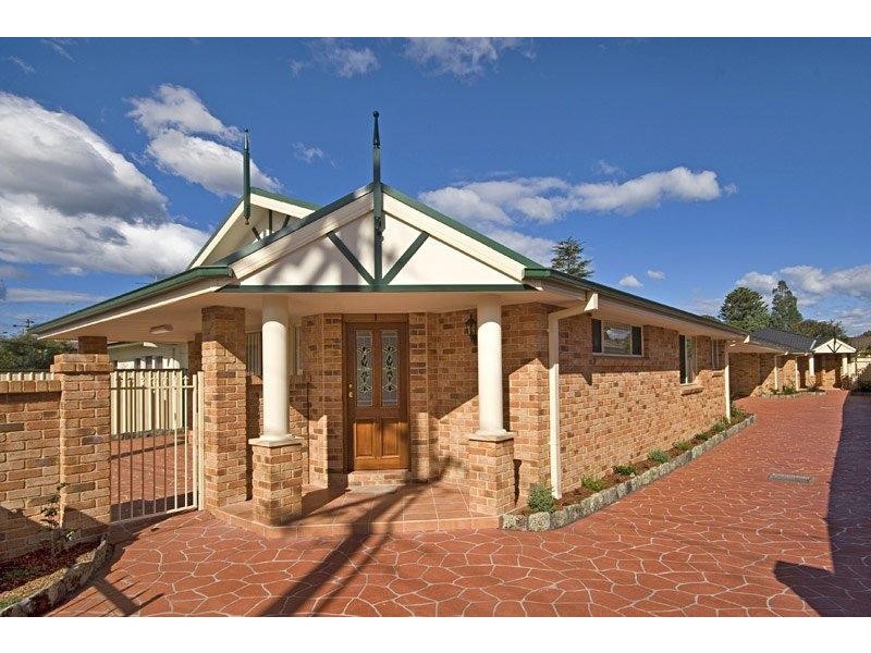 1 & 2/115 Rawson Road, Woy Woy NSW 2256
