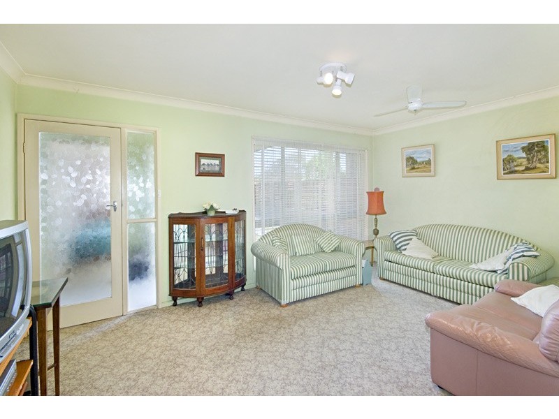 27 Bangalow Street, Ettalong Beach NSW 2257