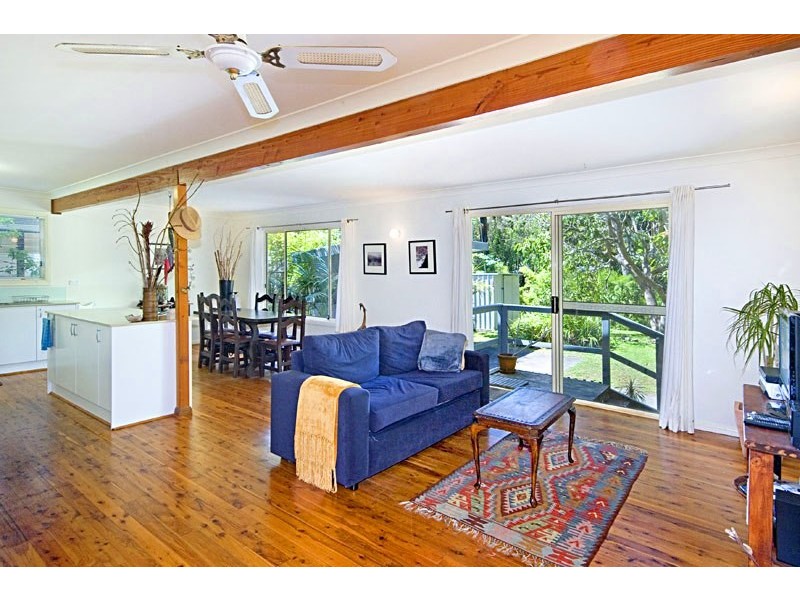 30 Pearl Beach Drive, Pearl Beach NSW 2256